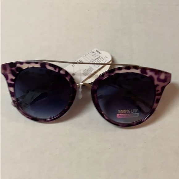 Accessories - Cat Eye Sunglasses